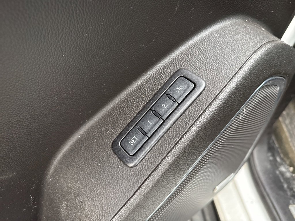 Used 2017 Chevrolet Tahoe LT image 17