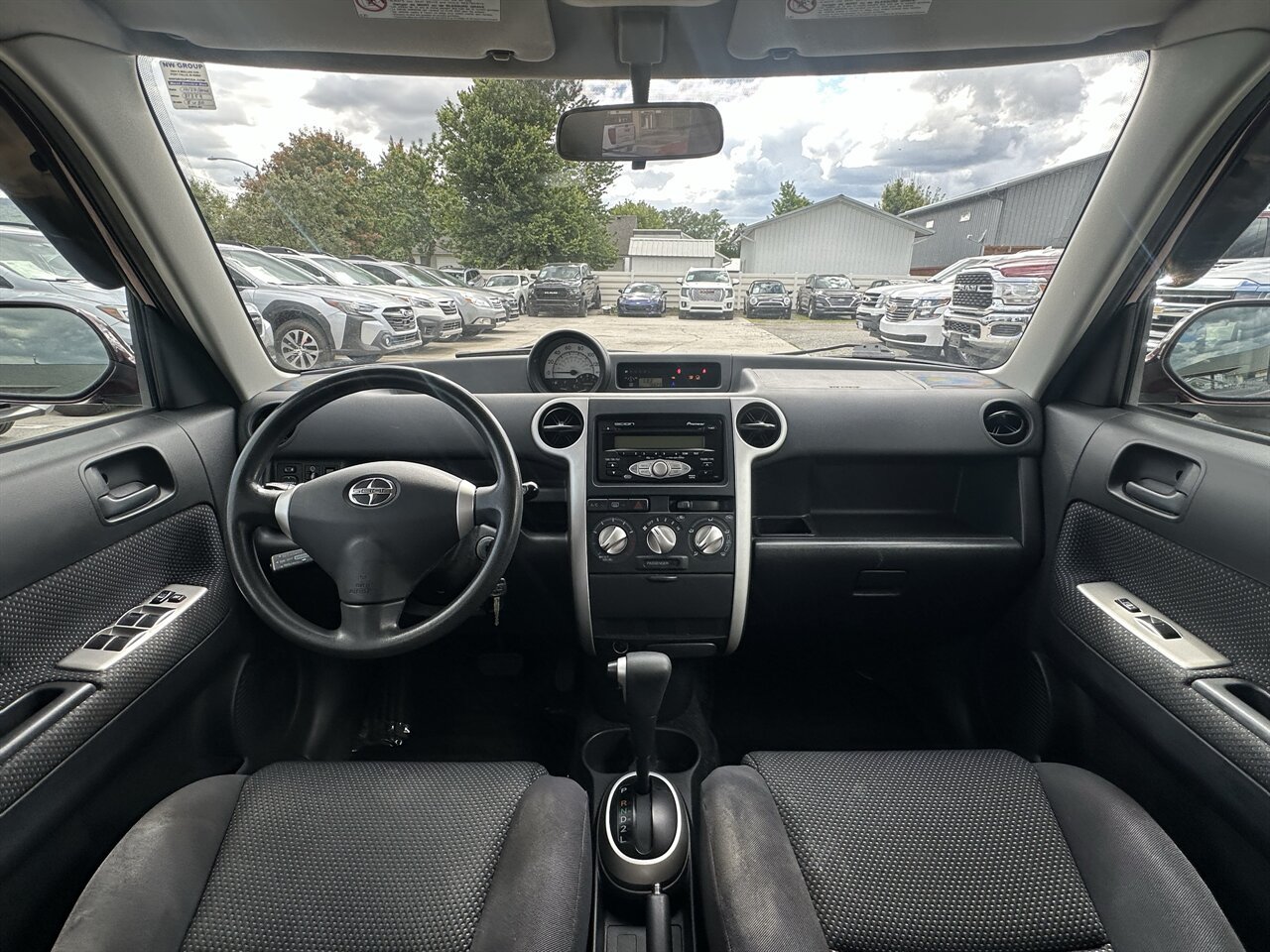 Used 2006 Scion xB FWD image 4