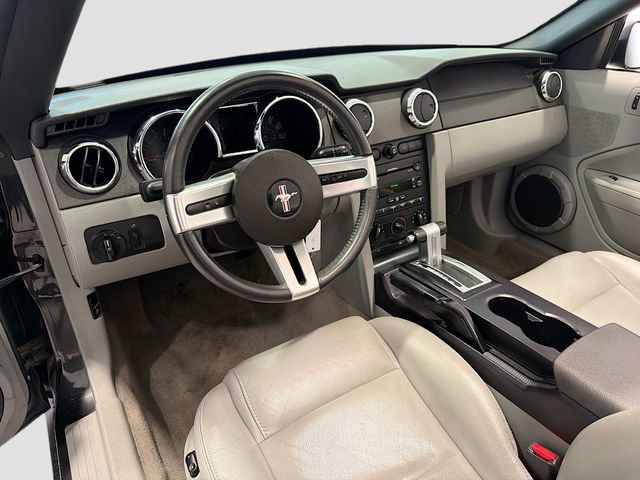 Used 2007 Ford Mustang Deluxe image 9