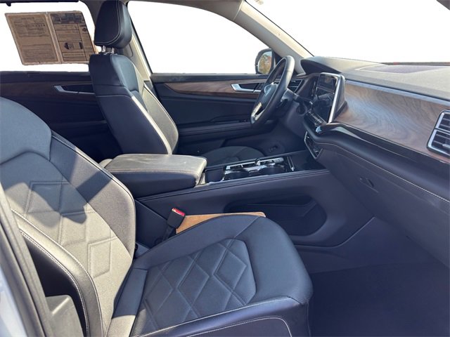 Used 2024 Volkswagen Atlas SE image 15