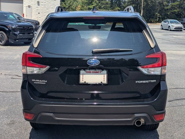 Used 2023 Subaru Forester Limited AWD/4WD image 6