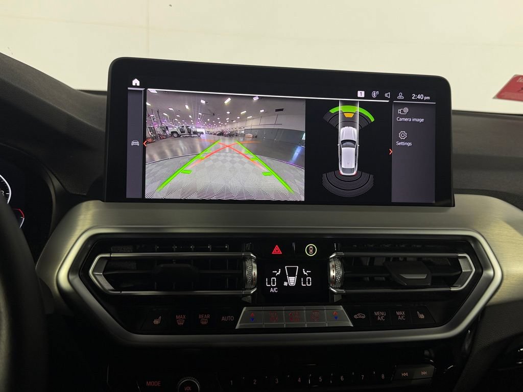 Used 2025 BMW X4 xDrive30i AWD/4WD image 19