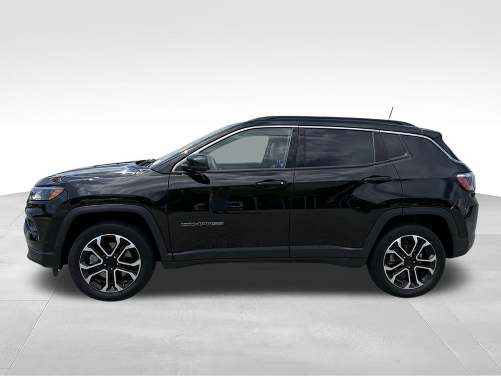 Used 2023 Jeep Compass Limited AWD/4WD image 2