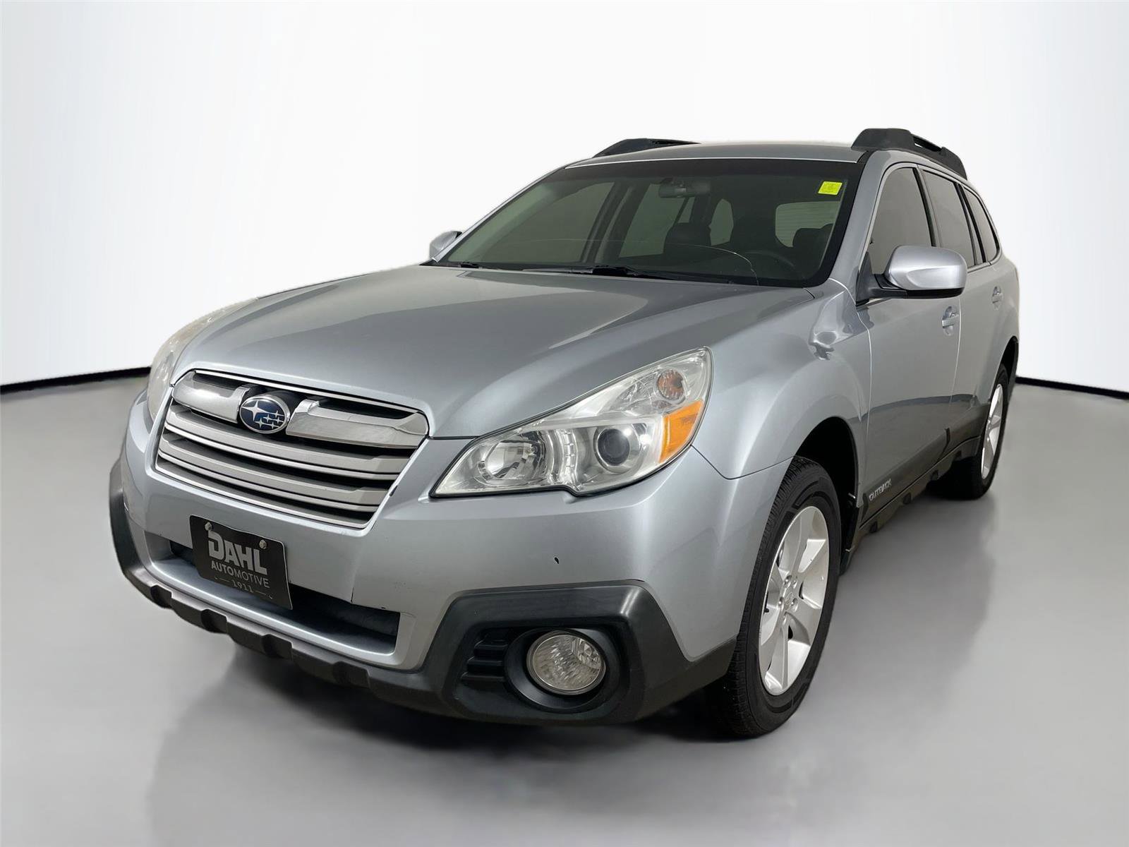 Used 2013 Subaru Outback 2.5i Premium w/ All-Weather Pkg image 4