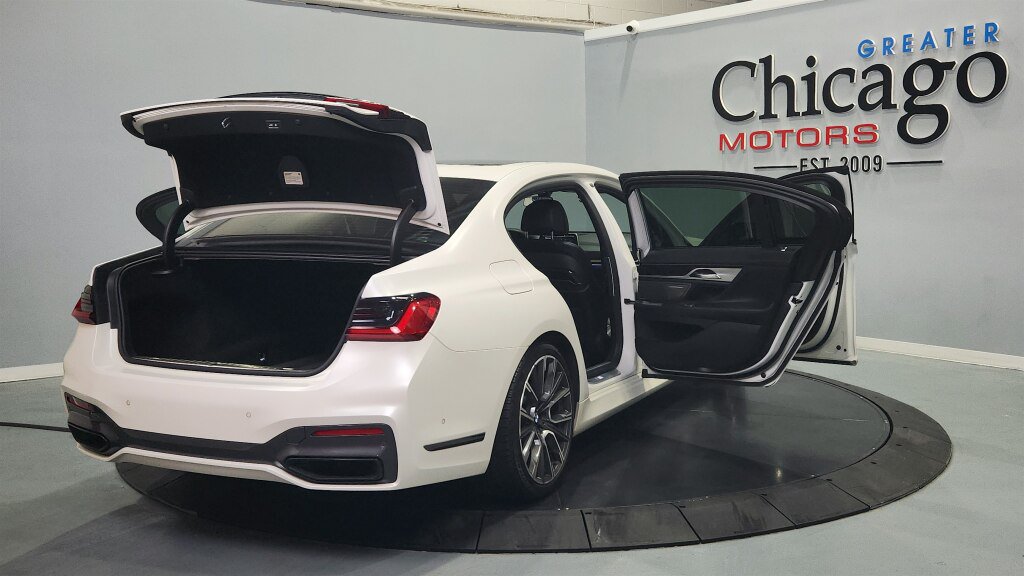 Used 2022 BMW 750i xDrive w/ Executive Package AWD/4WD image 21