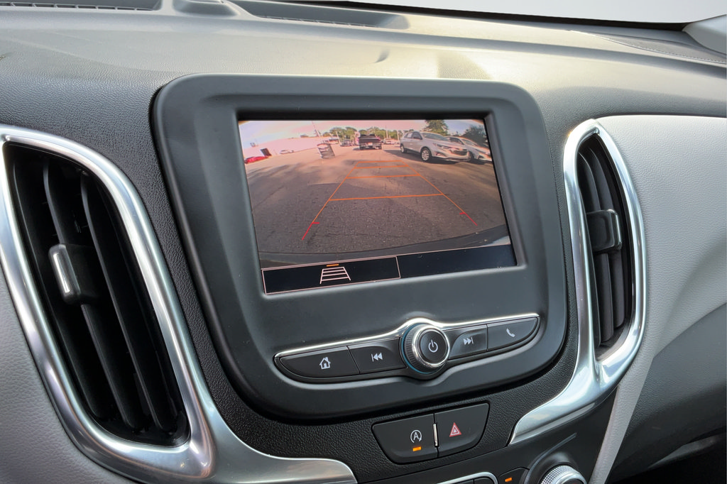 Certified 2024 Chevrolet Equinox LS w/ Driver Confidence II Package FWD image 17