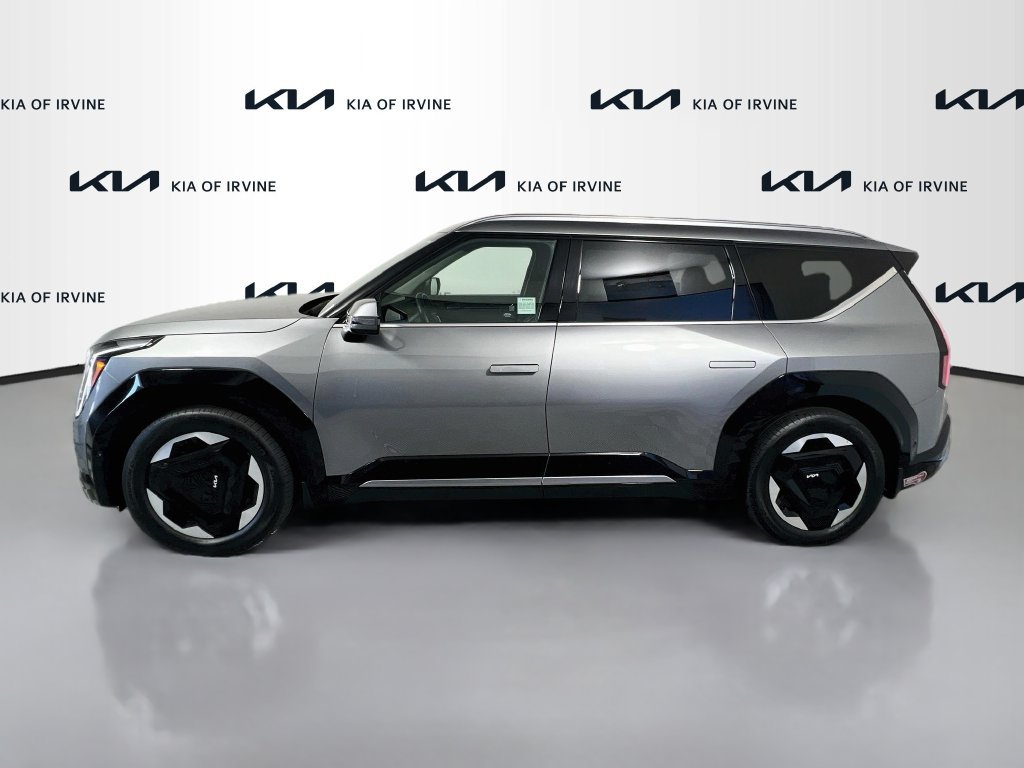 Certified 2024 Kia EV9 Land w/ Towing Package AWD/4WD image 5