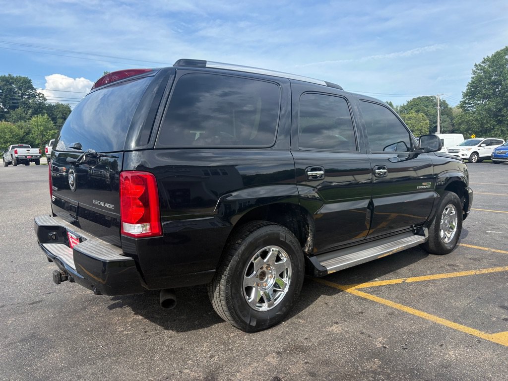Used 2005 Cadillac Escalade AWD image 6