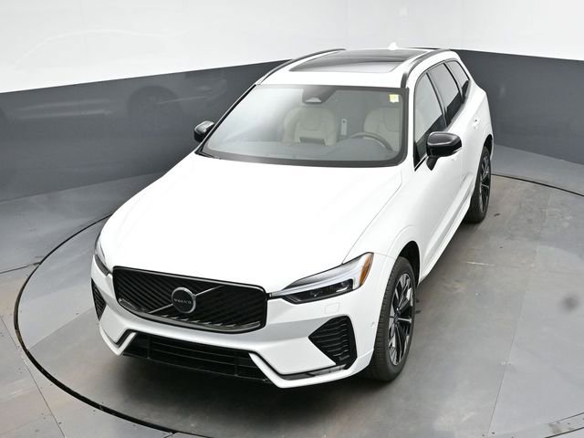New 2026 Volvo XC60 B5 Plus w/ Protection Package Premier image 38
