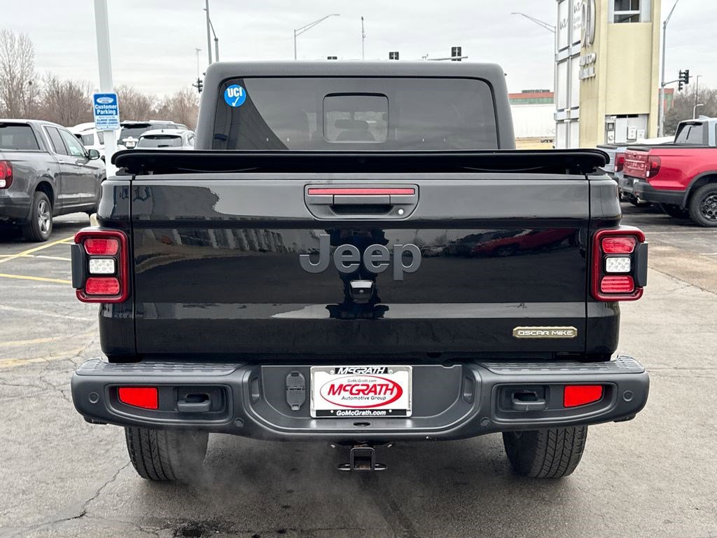 Used 2021 Jeep Gladiator Sport image 10