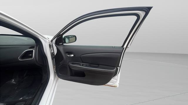 Used 2014 Chrysler 200 Limited image 26