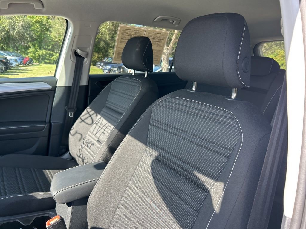 Used 2024 Volkswagen Tiguan S image 20