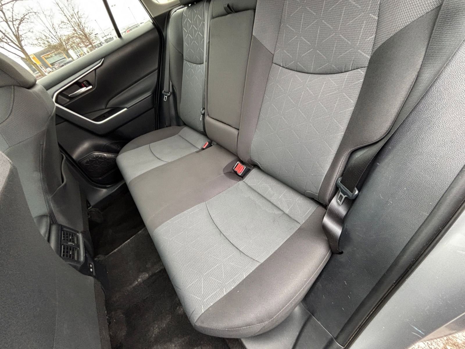 Used 2024 Toyota RAV4 XLE image 25