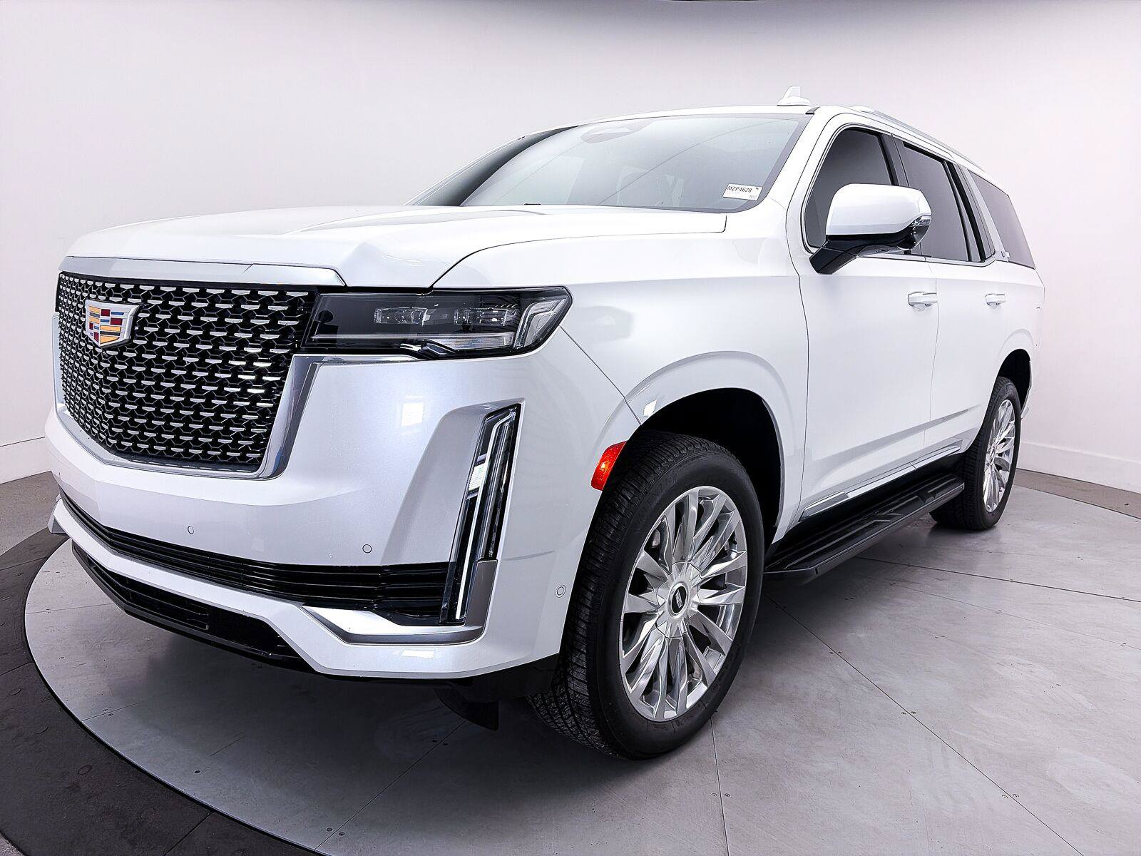 Used 2024 Cadillac Escalade Premium Luxury AWD/4WD image 13