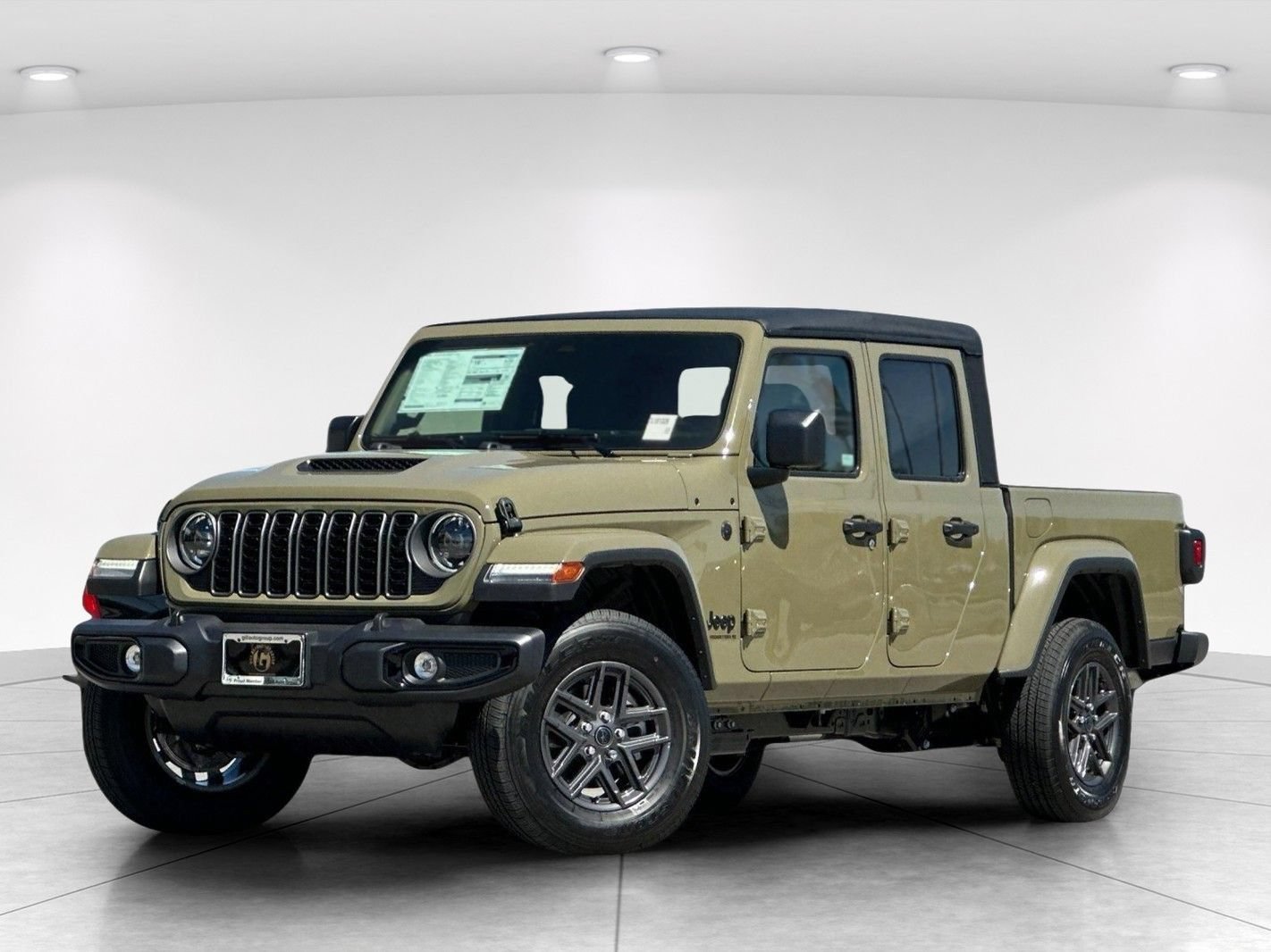 New 2026 Jeep Gladiator Sport AWD/4WD image 2