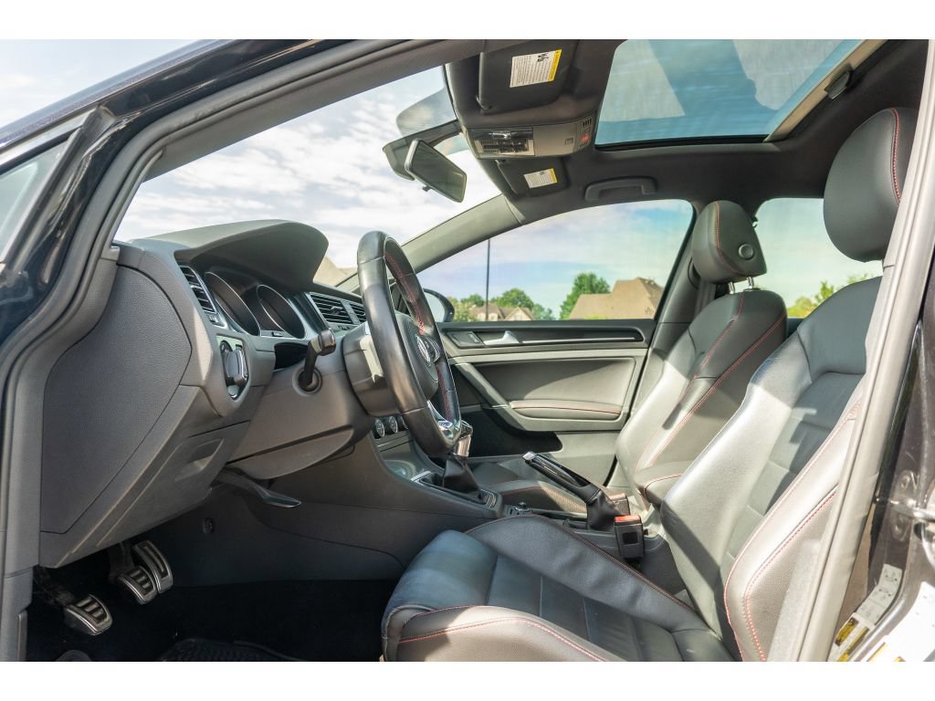 Used 2017 Volkswagen GTI Autobahn FWD image 12