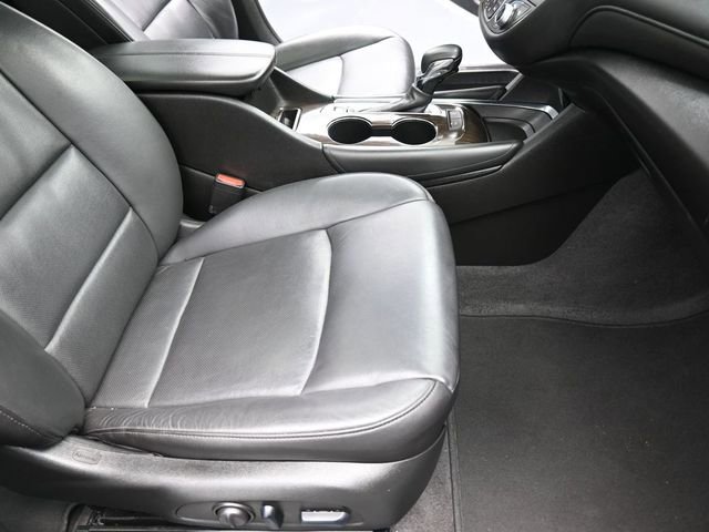 Used 2024 Chevrolet Malibu LT image 25