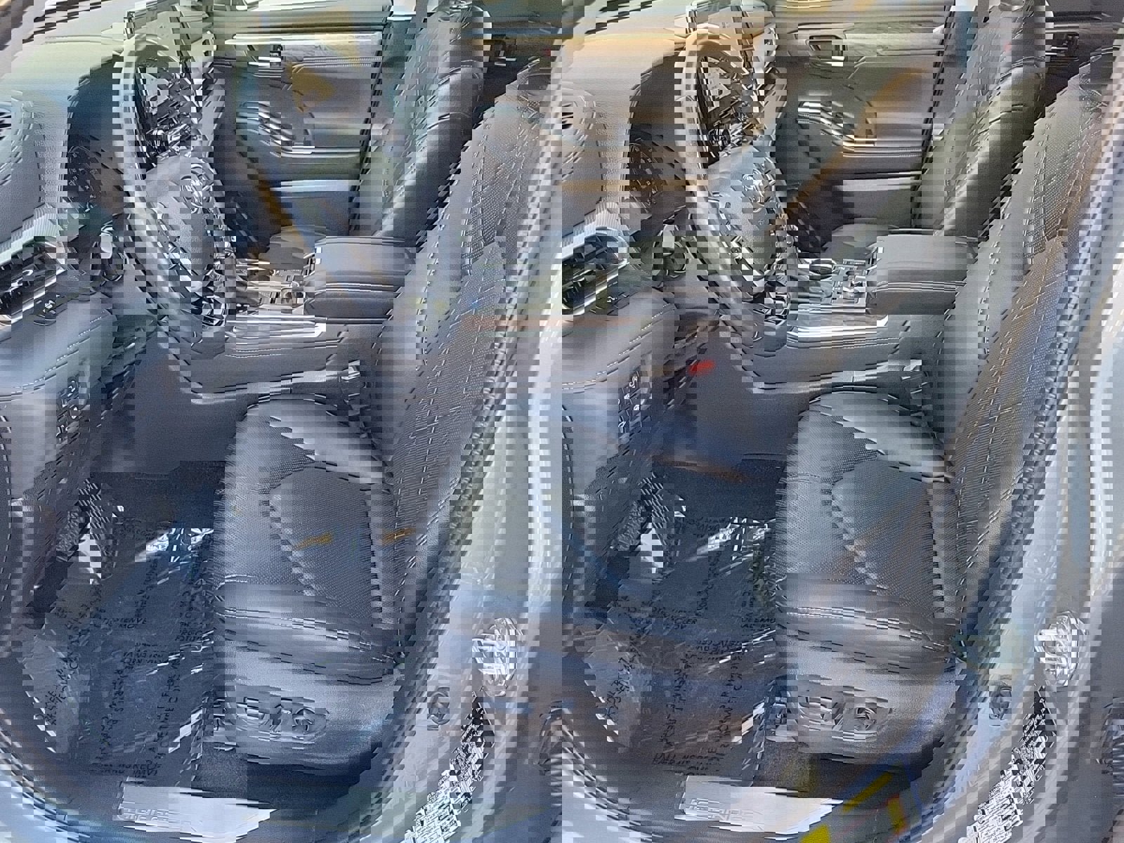 Used 2023 Toyota Highlander Platinum image 11