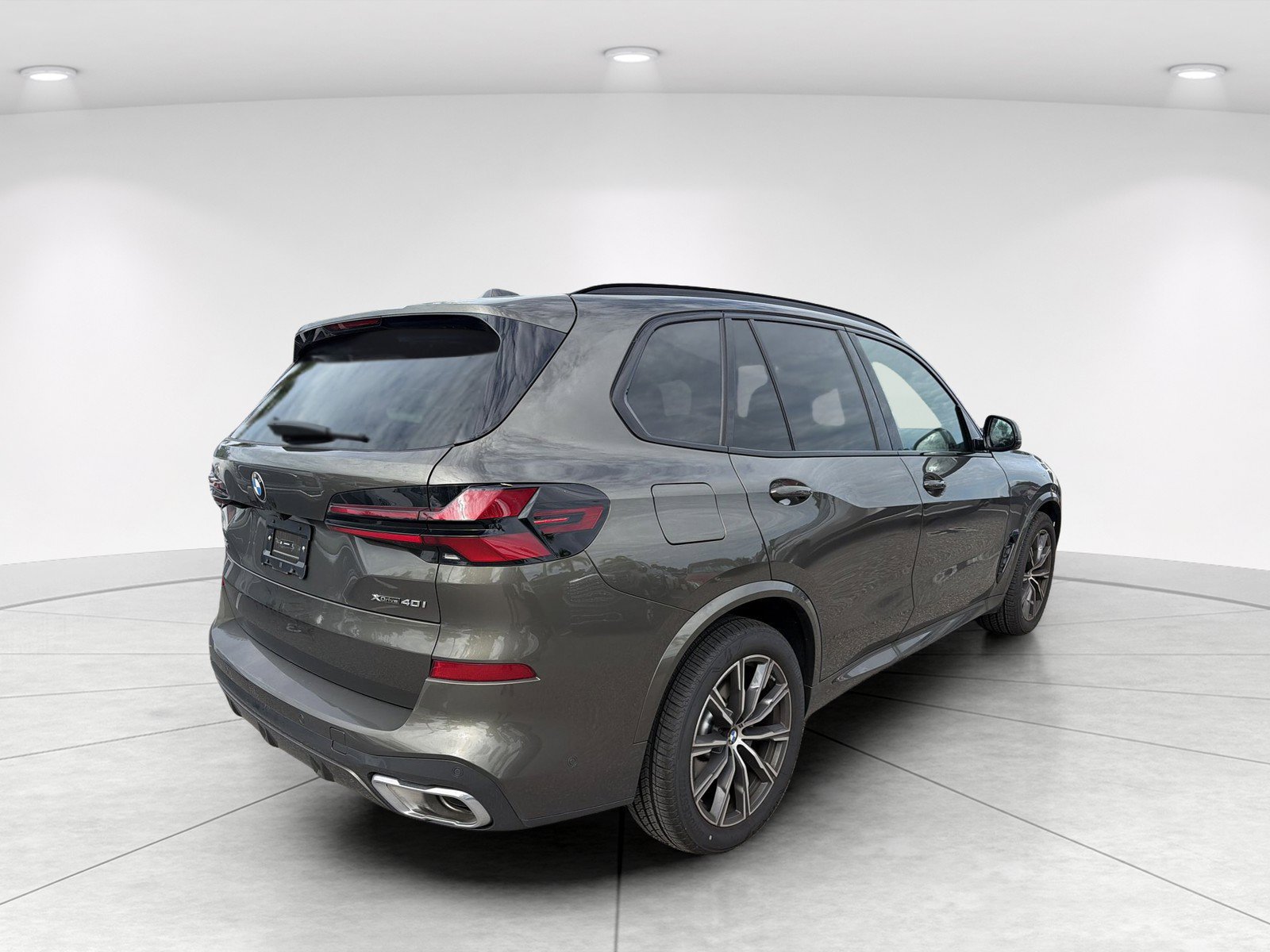 Used 2026 BMW X5 xDrive40i AWD/4WD image 4