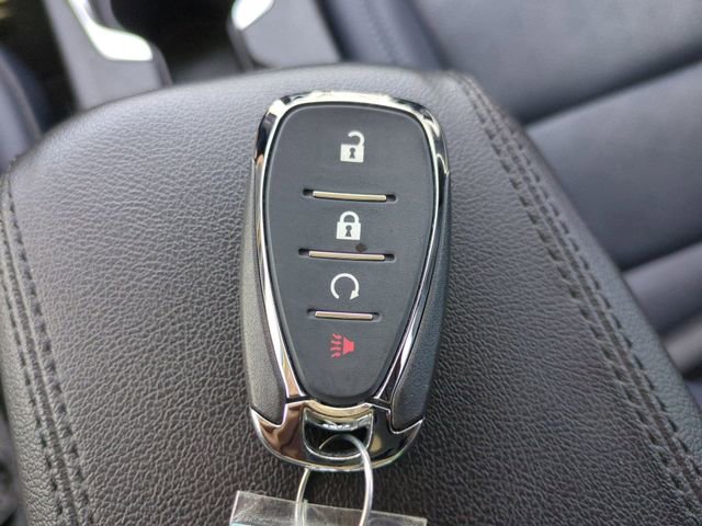 Used 2022 Chevrolet Bolt EUV Premier w/ Sun & Sound Package FWD image 37