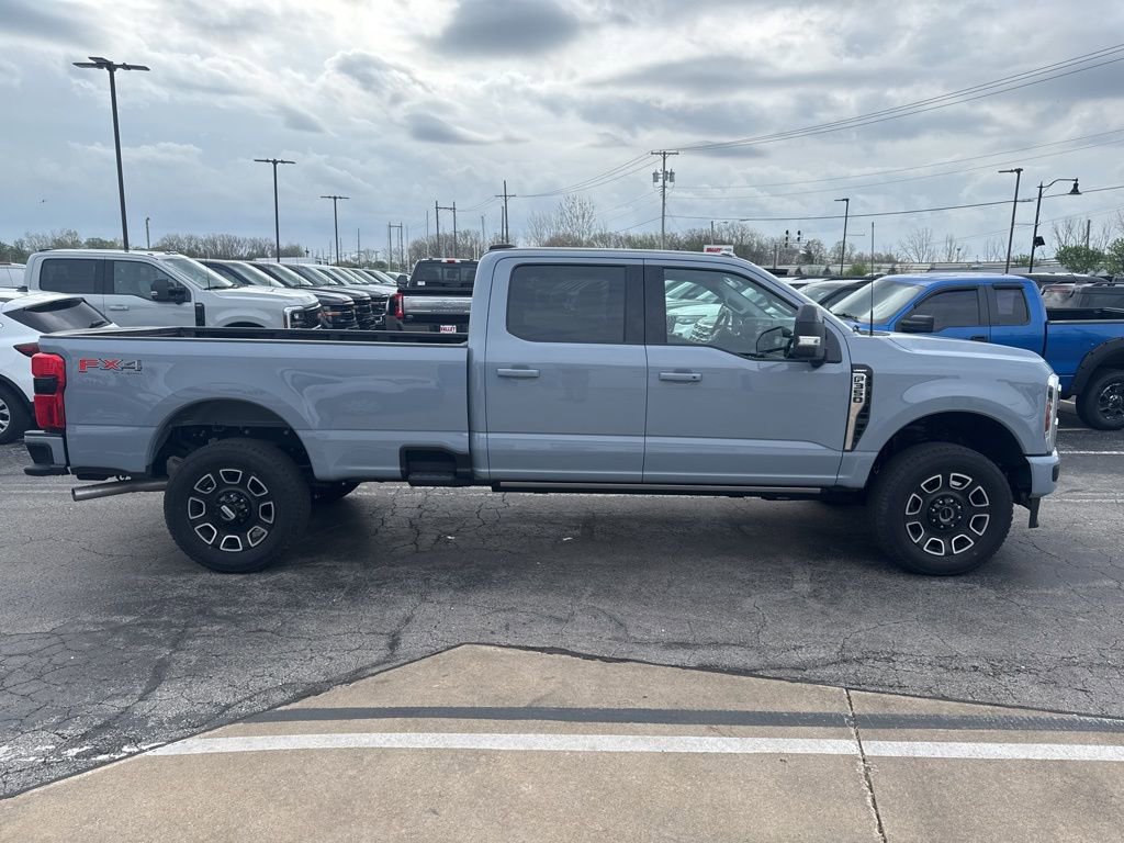 Used 2025 Ford F350 Lariat w/ Lariat Ultimate Package AWD/4WD video 2