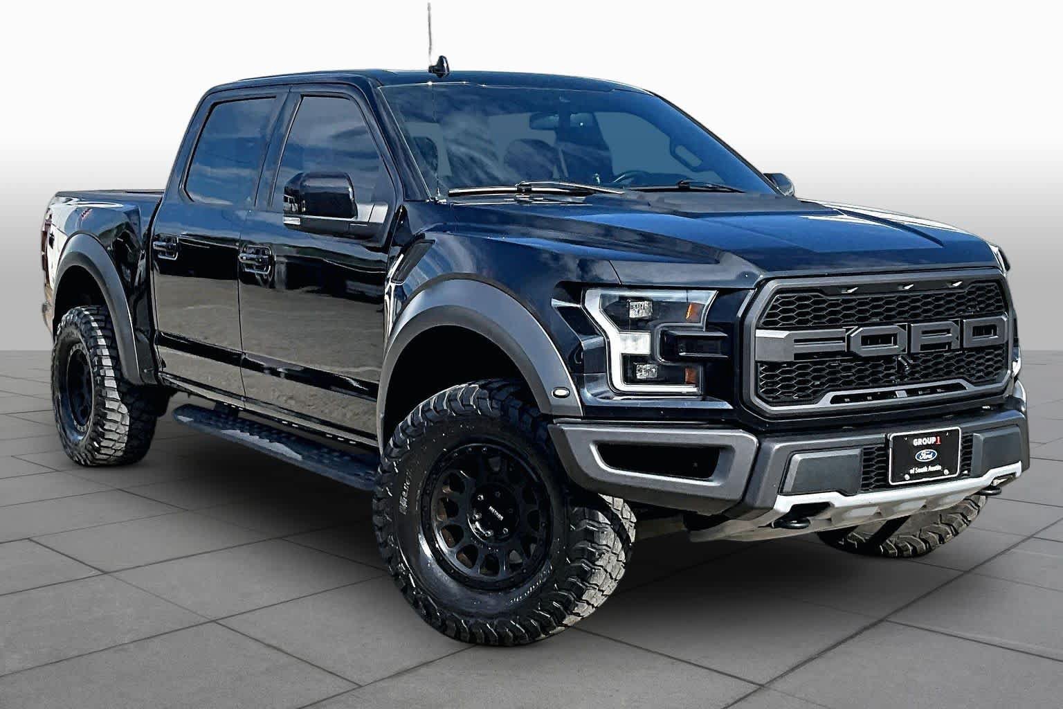 Used 2020 Ford F150 Raptor w/ Equipment Group 802A Luxury AWD/4WD image 3