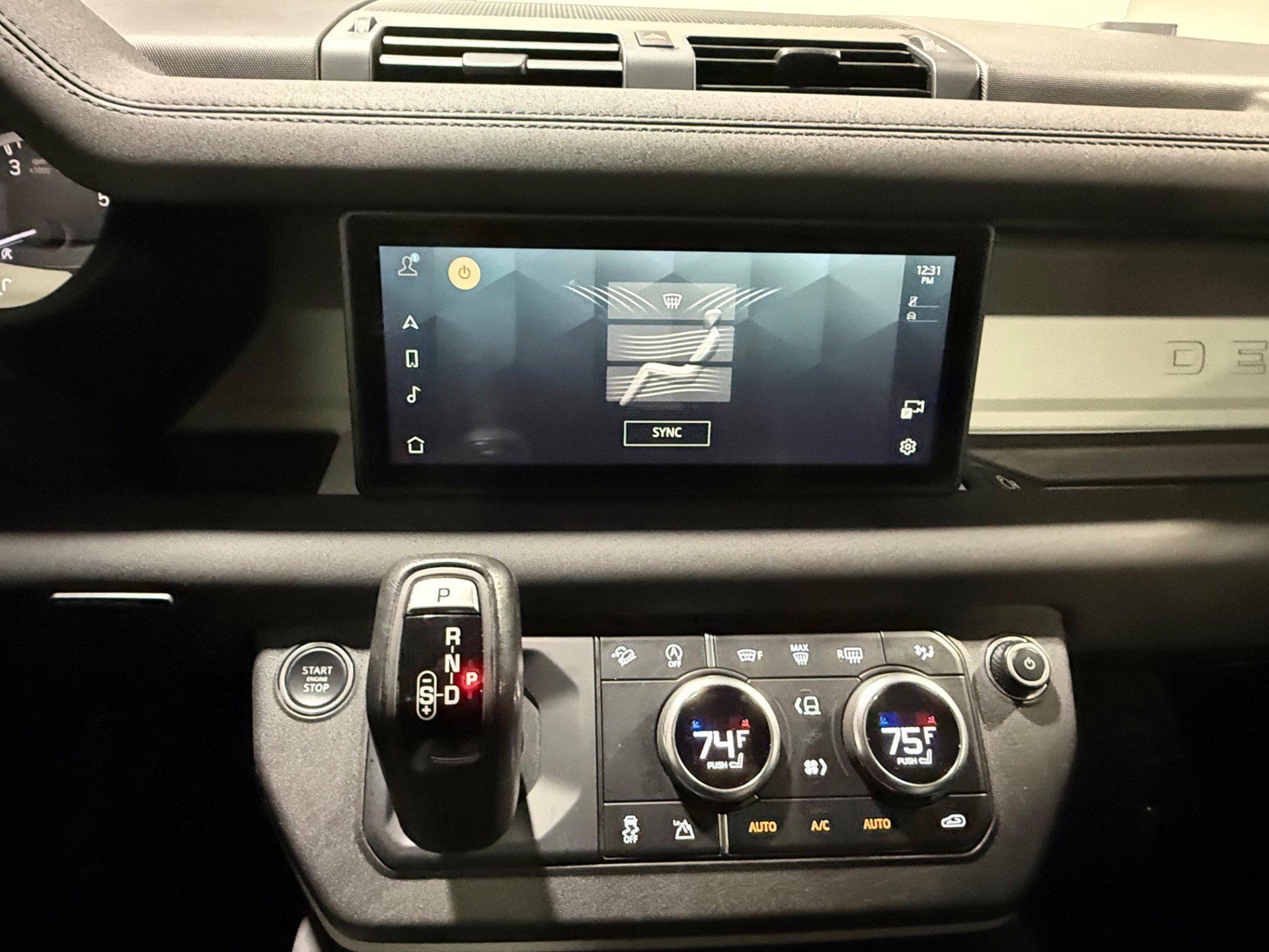 Used 2022 Land Rover Defender 110 S image 33