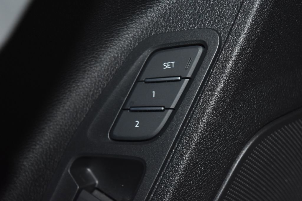 Certified 2025 Audi Q3 2.0T Premium Plus w/ Premium Plus Package image 6