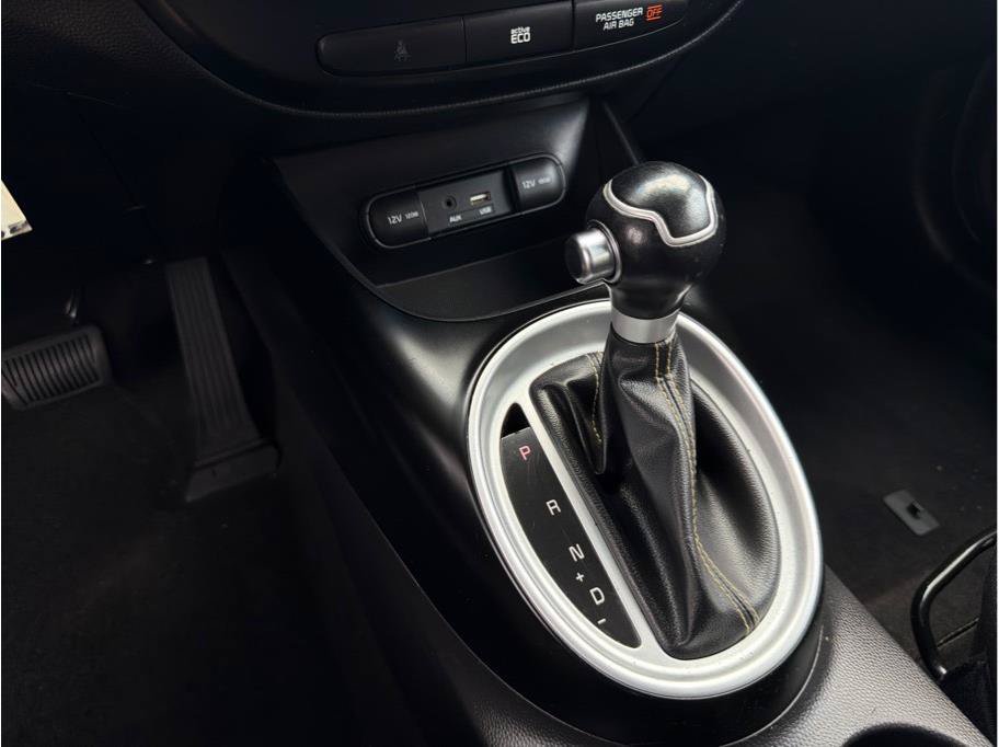 Used 2016 Kia Soul + w/ Designer's Package FWD image 18