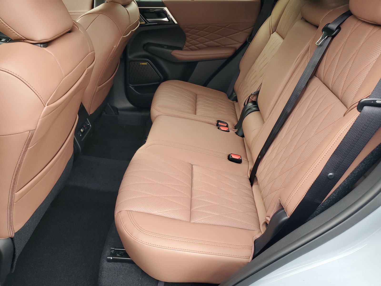 New 2026 Mitsubishi Outlander SEL image 21