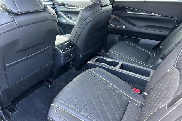 Certified 2025 INFINITI QX60 Autograph w/ Cargo Package image 11