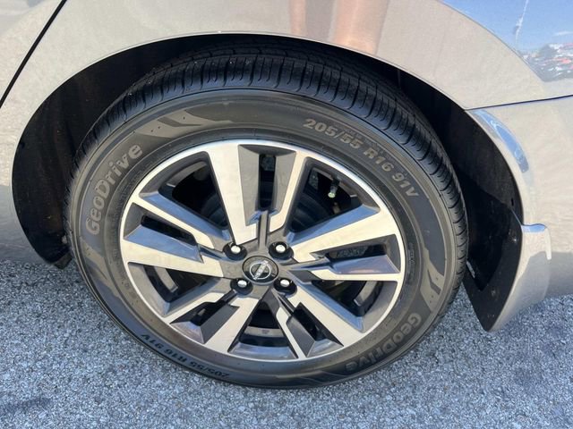 Used 2024 Nissan Versa S w/ S Plus Package FWD image 11