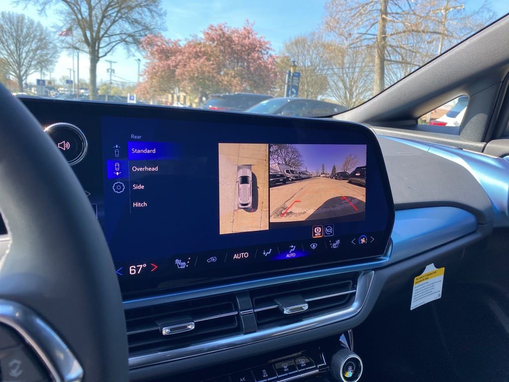 New 2026 Chevrolet Equinox EV LT AWD/4WD image 11