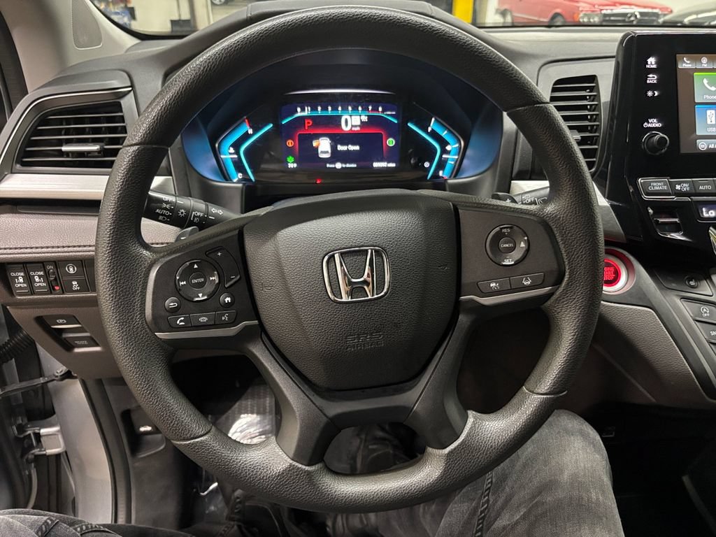 Used 2023 Honda Odyssey EX image 21