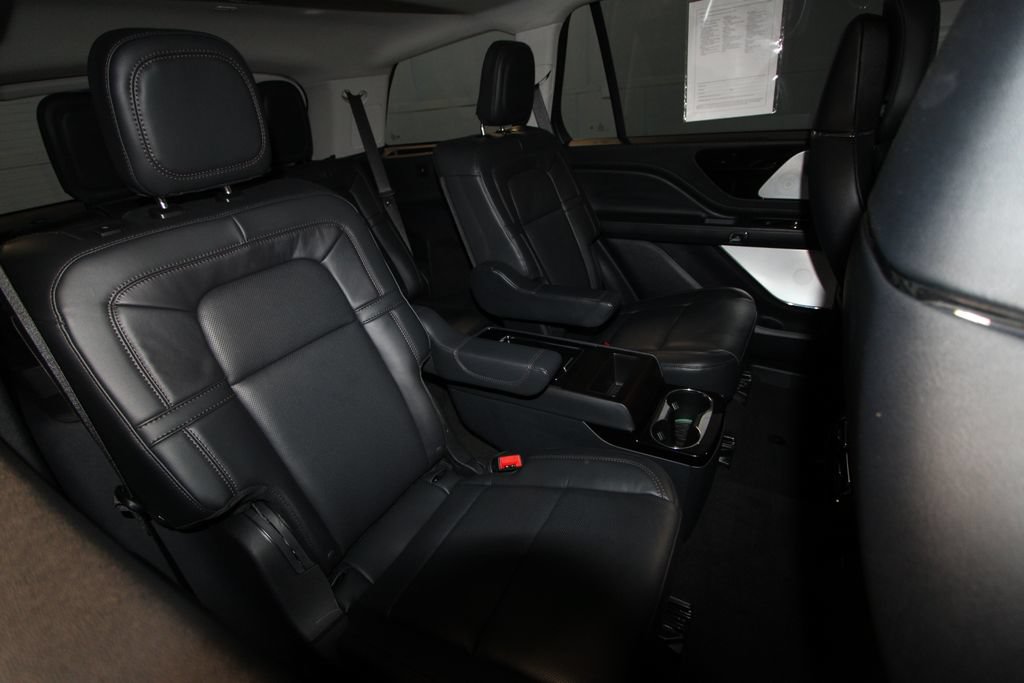 Used 2026 Lincoln Aviator Reserve AWD/4WD image 26