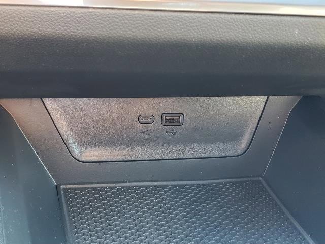 New 2026 Chevrolet Equinox LT w/ Convenience Package II image 27