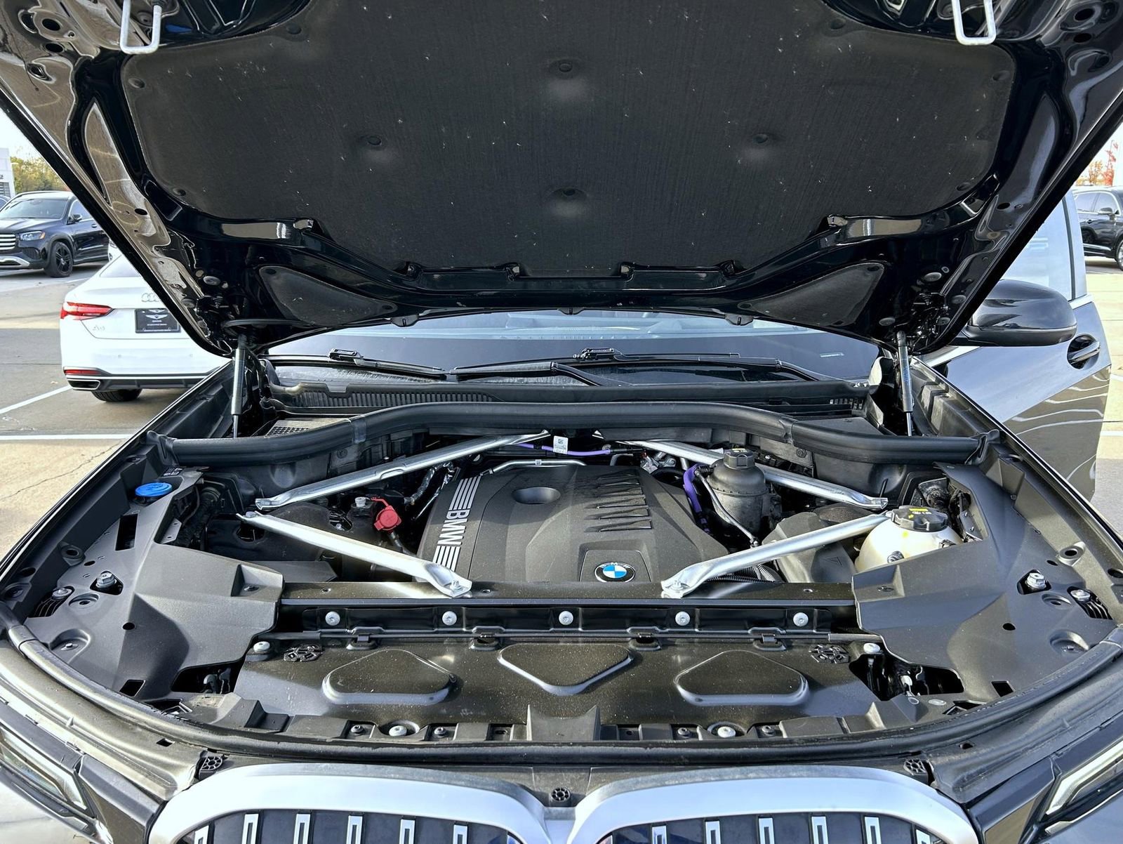 Used 2023 BMW X7 xDrive40i w/ Executive Package image 25