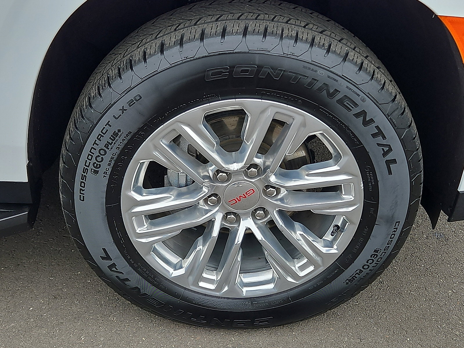 Certified 2024 GMC Yukon XL SLT image 8