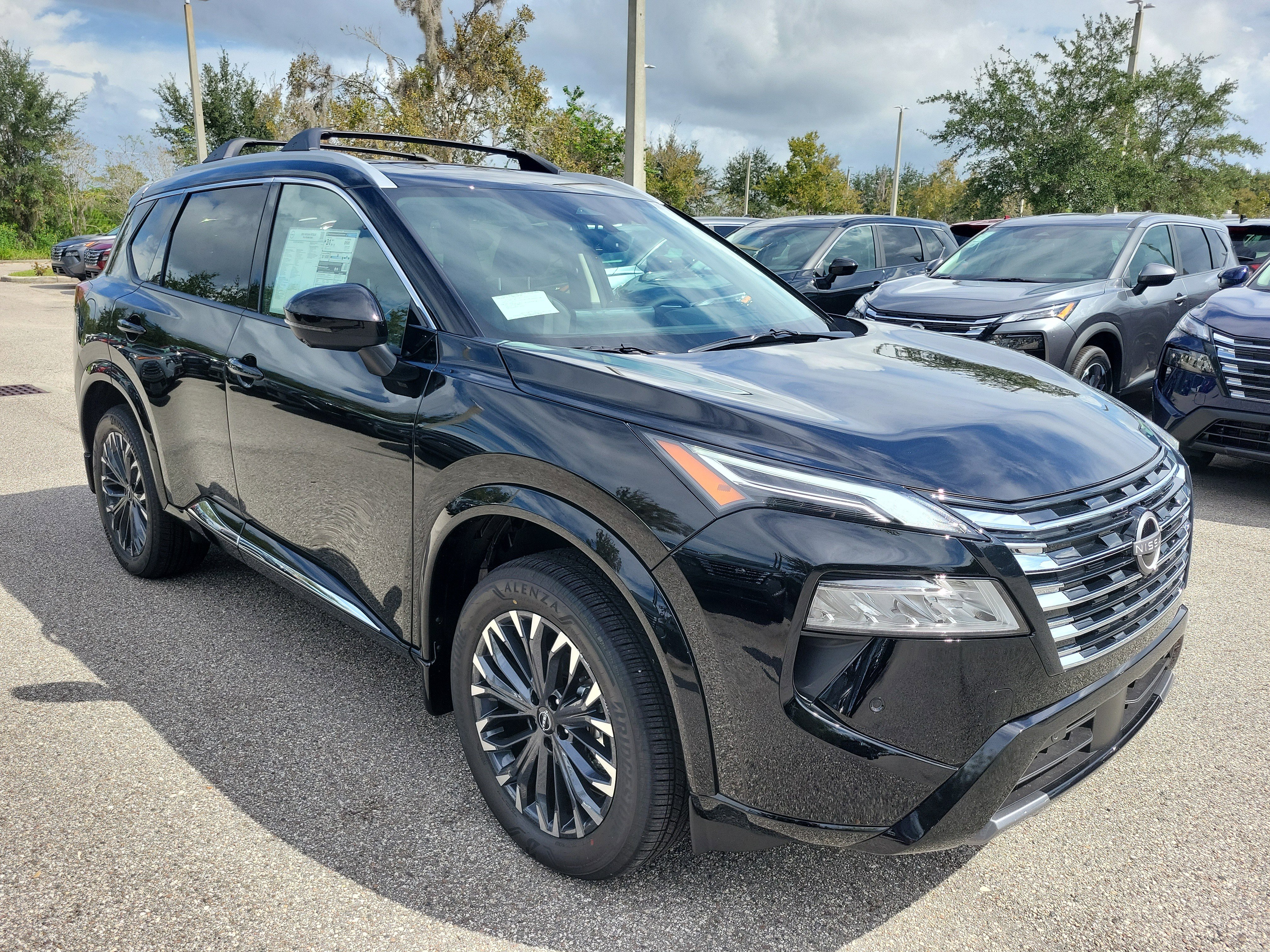 New 2026 Nissan Rogue Platinum image 2