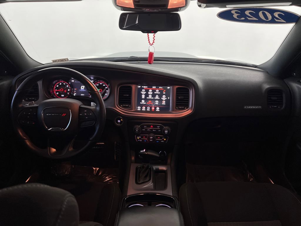 Used 2023 Dodge Charger R/T w/ Blacktop Package image 15