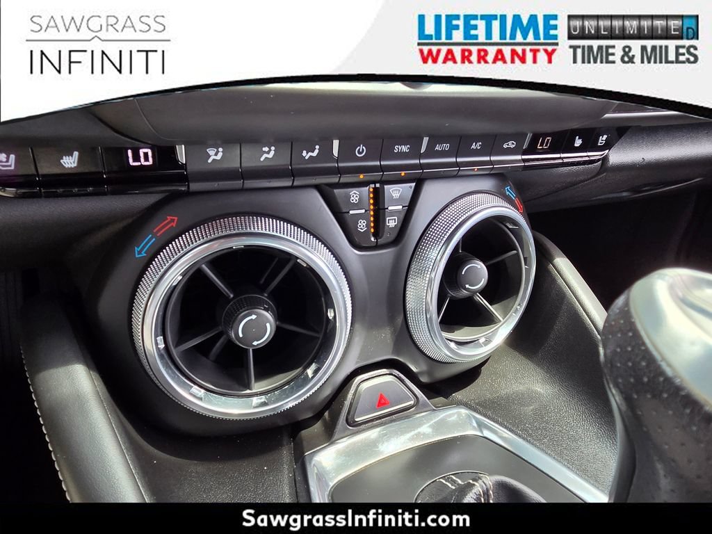 Used 2019 Chevrolet Camaro SS RWD image 33