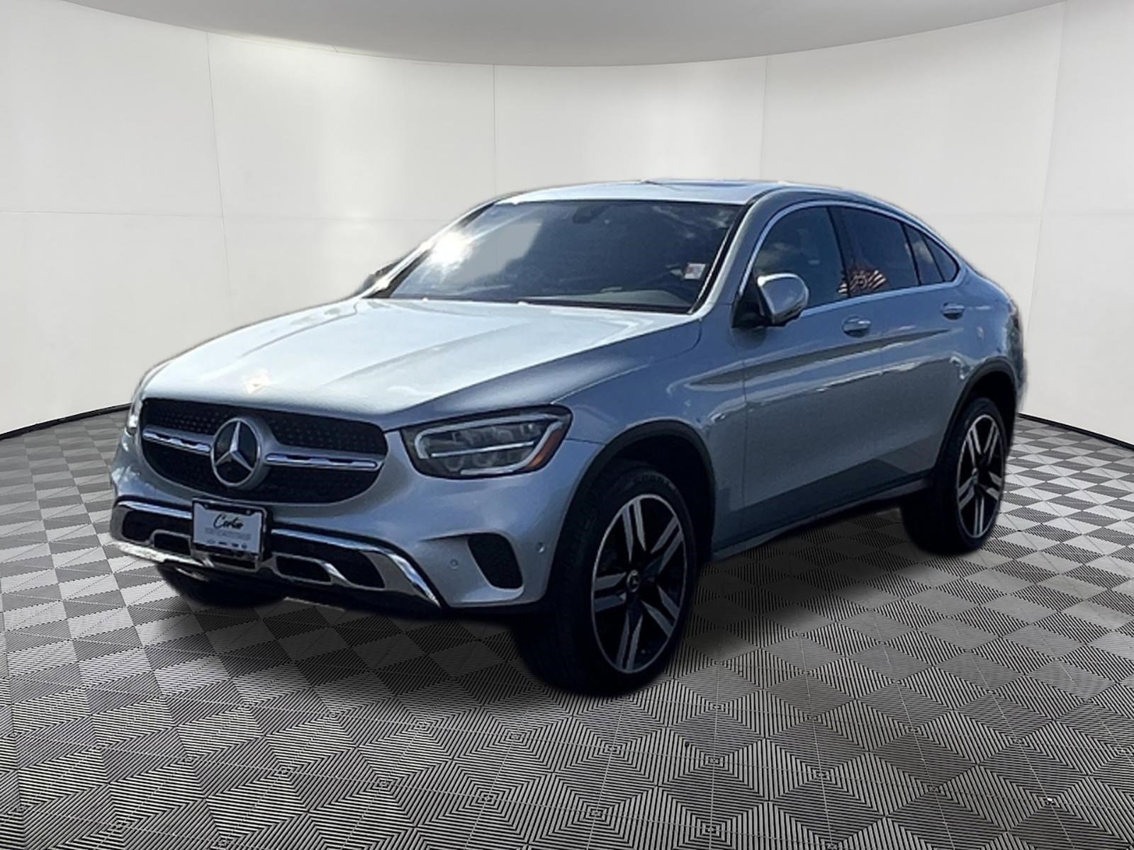 Used 2021 Mercedes-Benz GLC 300 4MATIC Coupe image 3