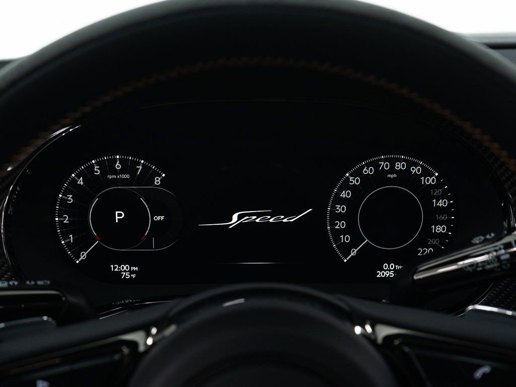 Used 2025 Bentley Flying Spur Plug-In Hybrid image 33