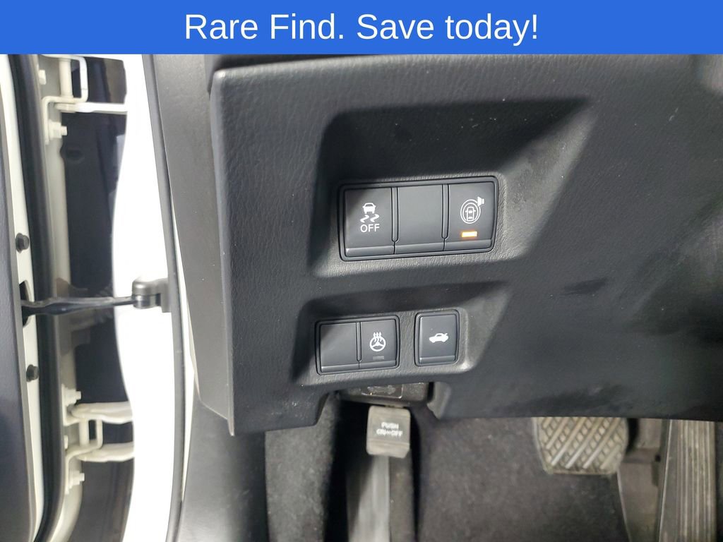 Used 2019 INFINITI Q70 Luxe w/ Proactive Package image 26