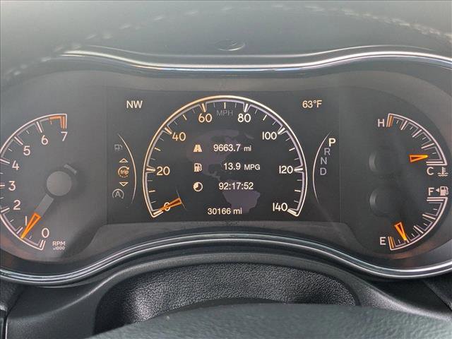 Used 2022 Jeep Grand Cherokee Laredo X image 11