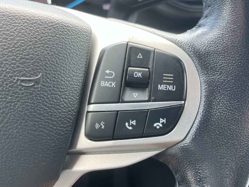 Used 2022 Ford Explorer XLT RWD image 39