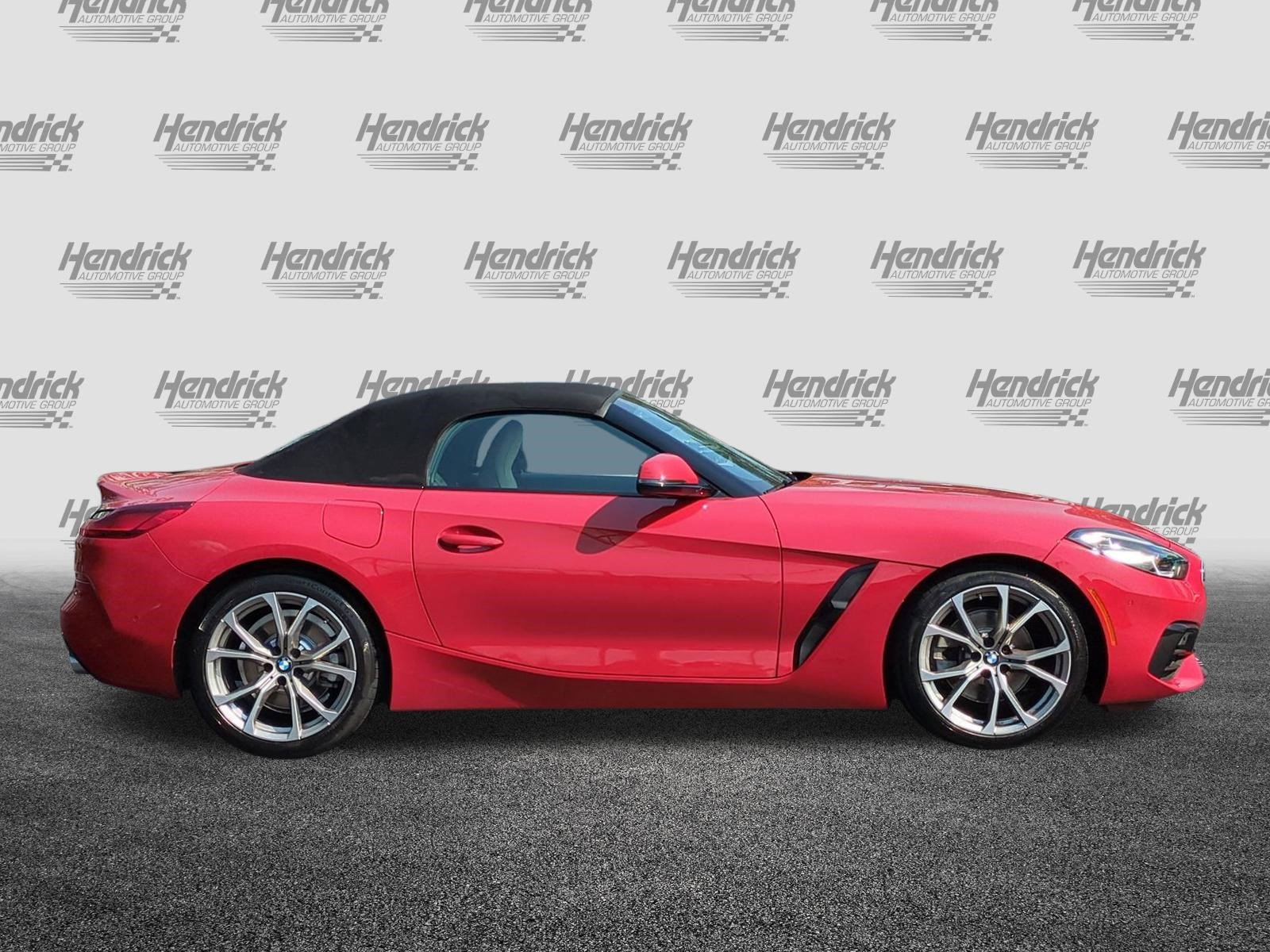 Used 2020 BMW Z4 sDrive30i w/ Premium Package image 11