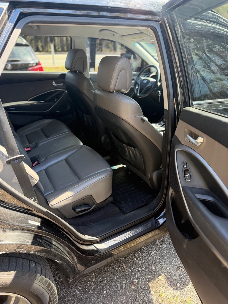 Used 2013 Hyundai Santa Fe GLS image 13