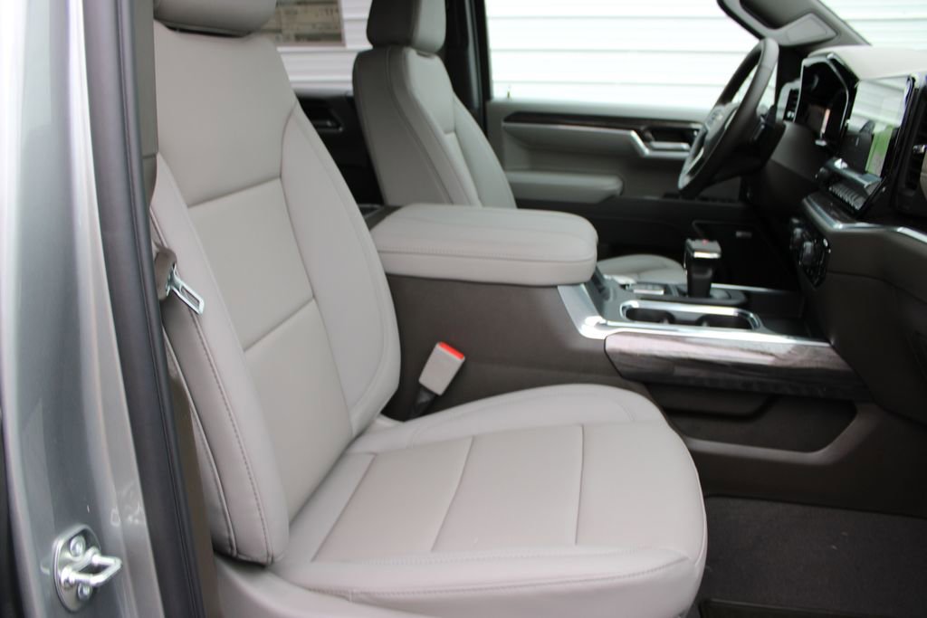 New 2026 Chevrolet Silverado 1500 LTZ w/ Z71 Off-Road Package image 24