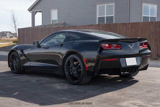 Used 2018 Chevrolet Corvette Stingray Coupe w/ 1LT image 6